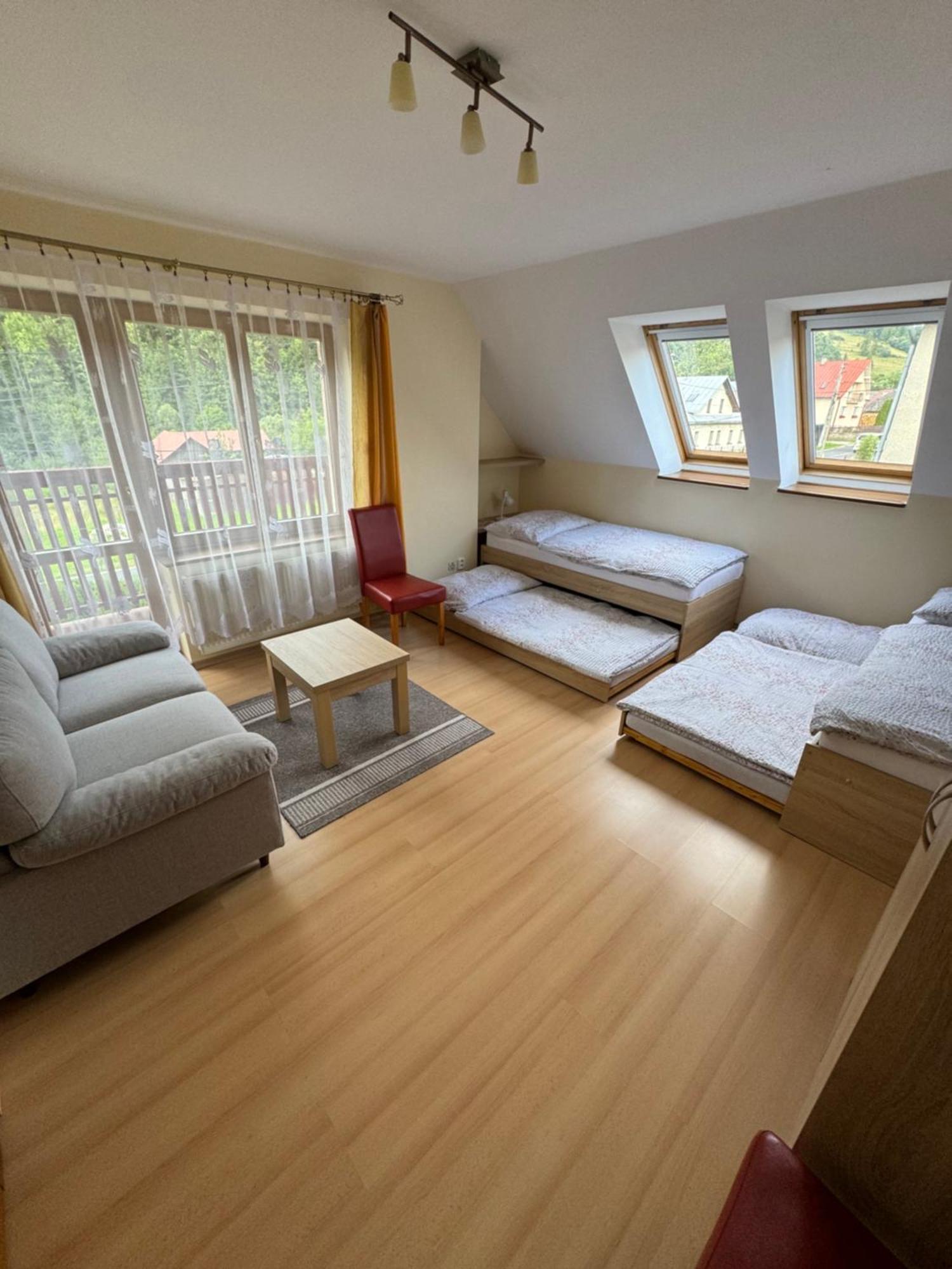 Lutra Montana Apartment Relov Luaran gambar