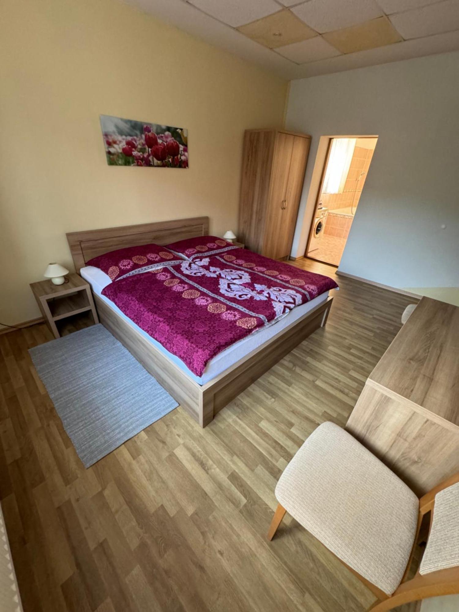 Lutra Montana Apartment Relov Luaran gambar