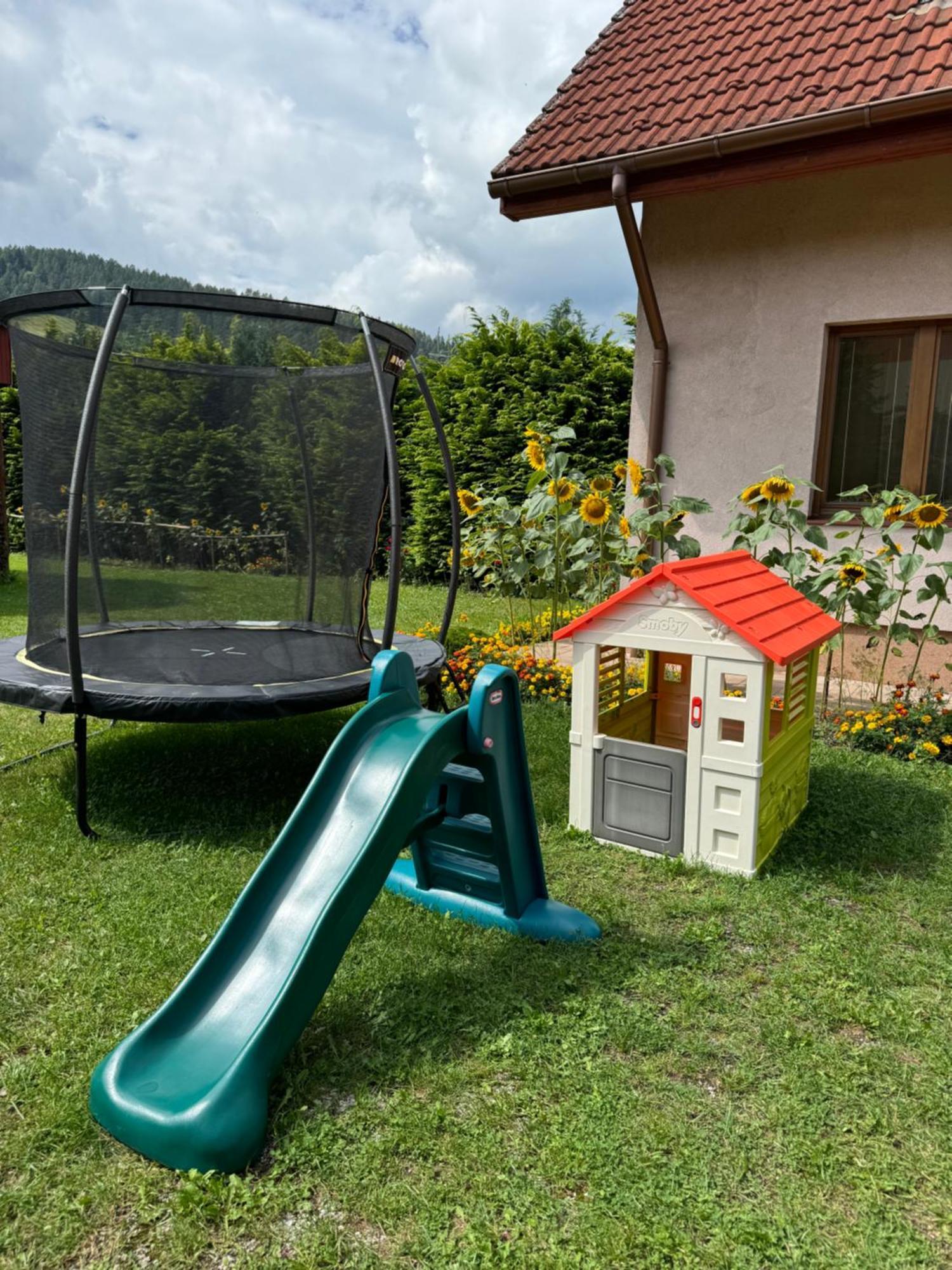 Lutra Montana Apartment Relov Luaran gambar