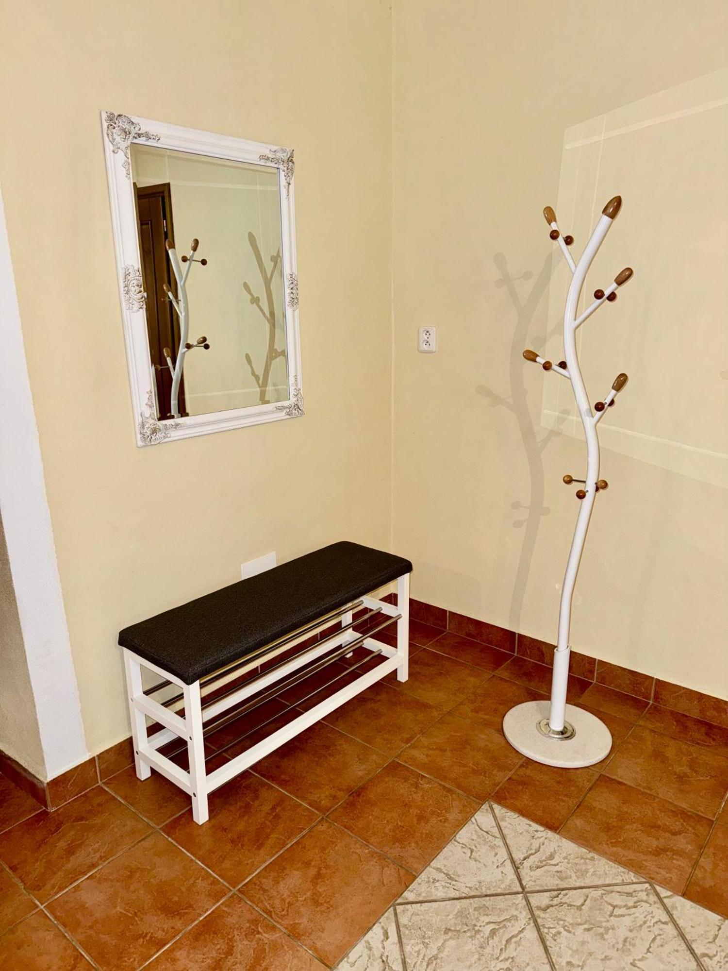 Lutra Montana Apartment Relov Luaran gambar